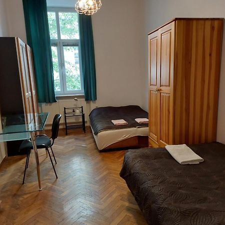 Apartment Mariacki Tower Krakow Dış mekan fotoğraf